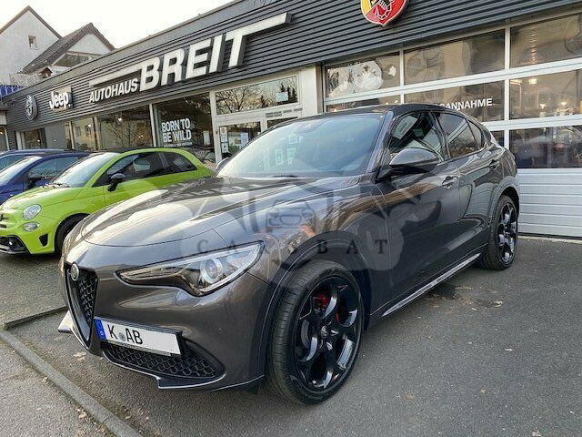Alfa Romeo Stelvio 2021