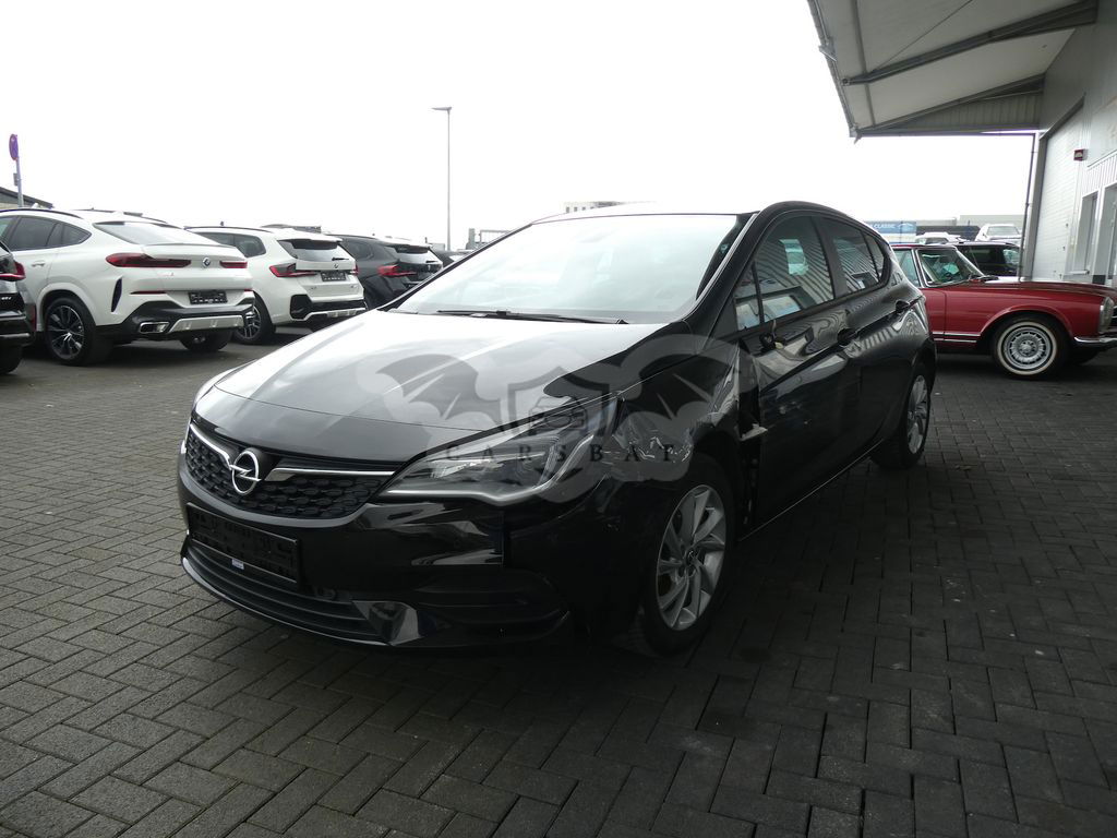 Opel Astra 2021