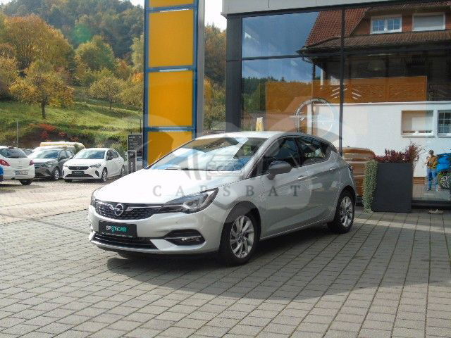 Opel Astra 2021