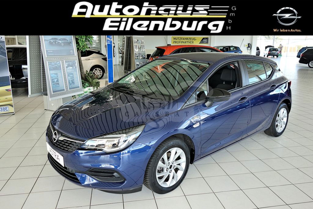 Opel Astra 2021