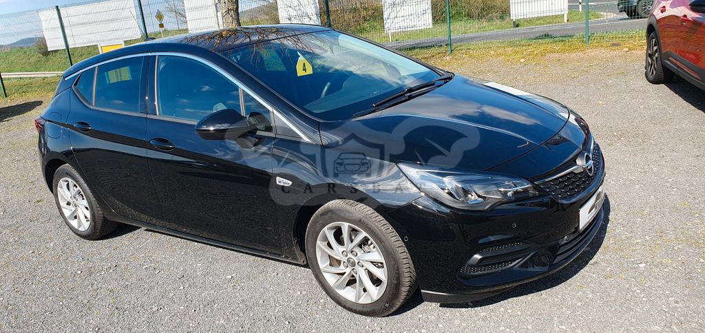 Opel Astra 2021