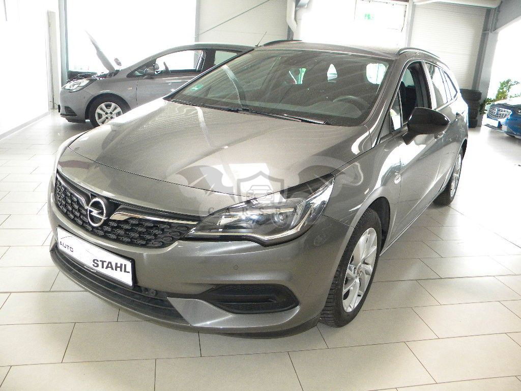 Opel Astra 2021