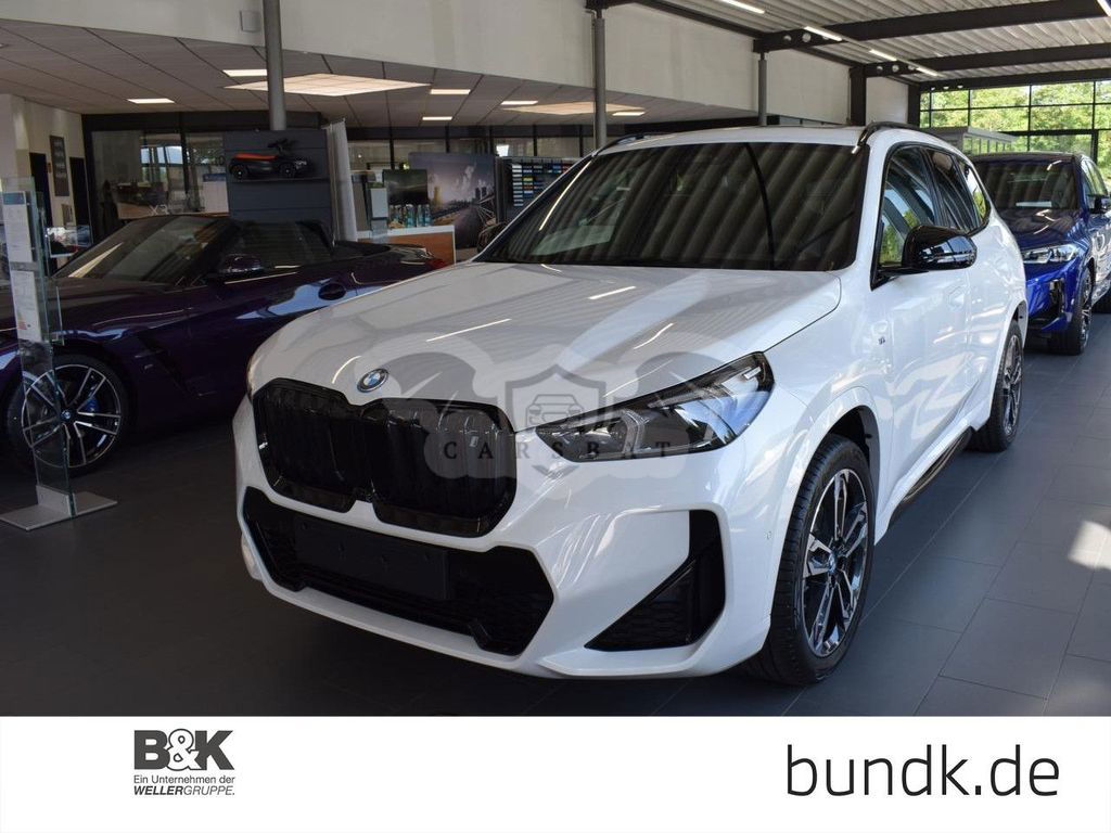 BMW iX1 2023