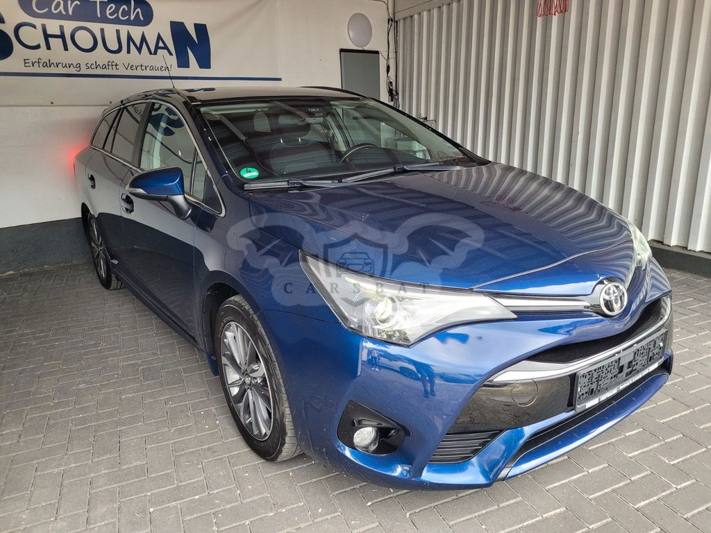 Toyota Avensis 2015