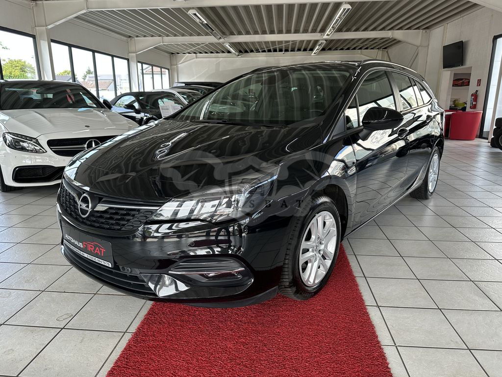 Opel Astra 2022