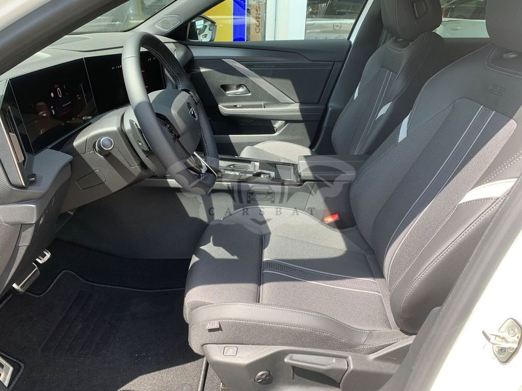 Opel Astra 2023