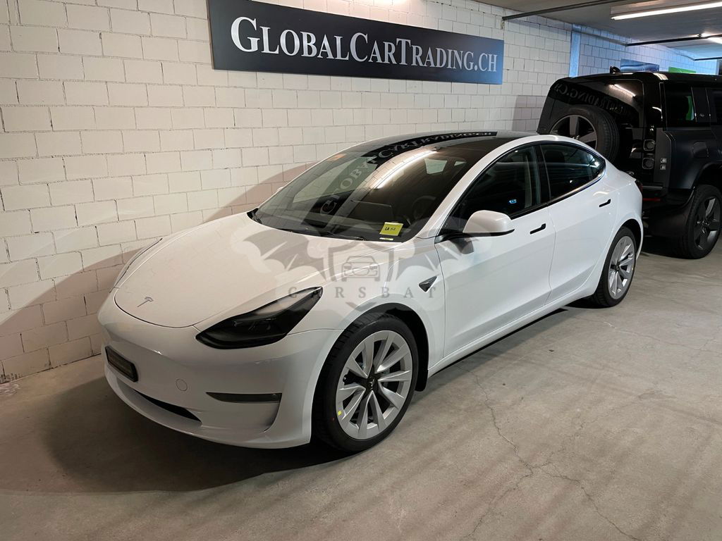 Tesla Model 3 2024