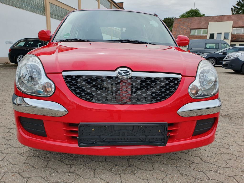 Daihatsu Sirion 2003