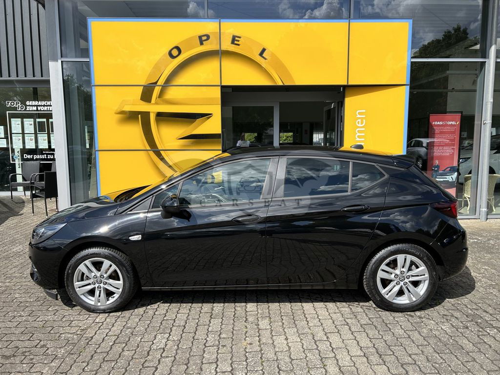 Opel Astra 2021