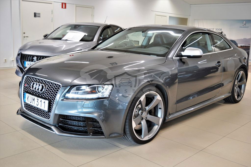 Audi RS5 2010