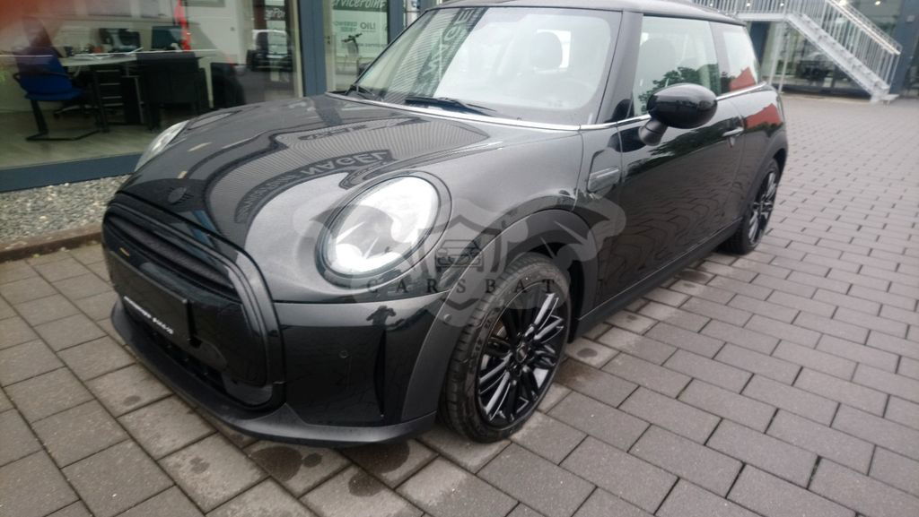 Mini One 2022