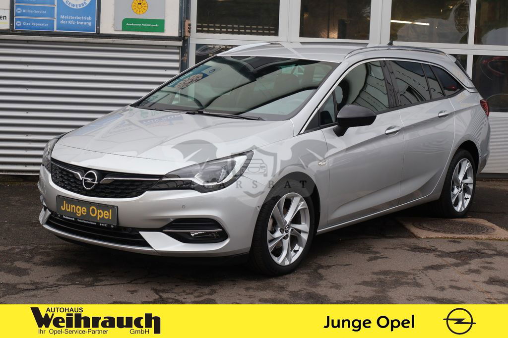 Opel Astra 2021