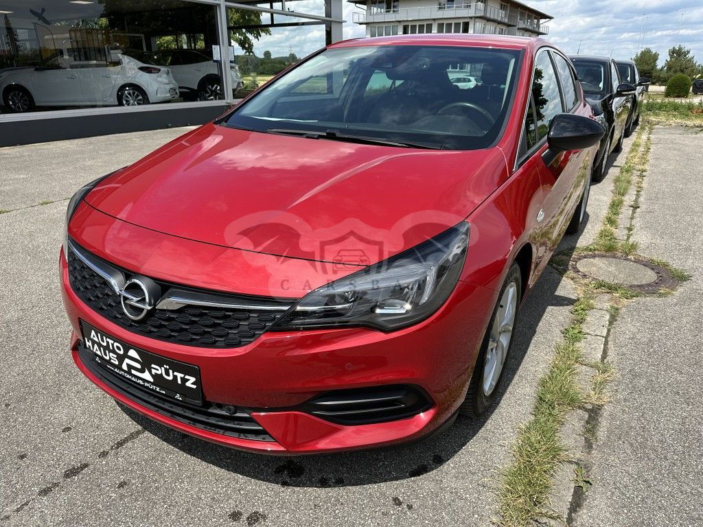 Opel Astra 2021