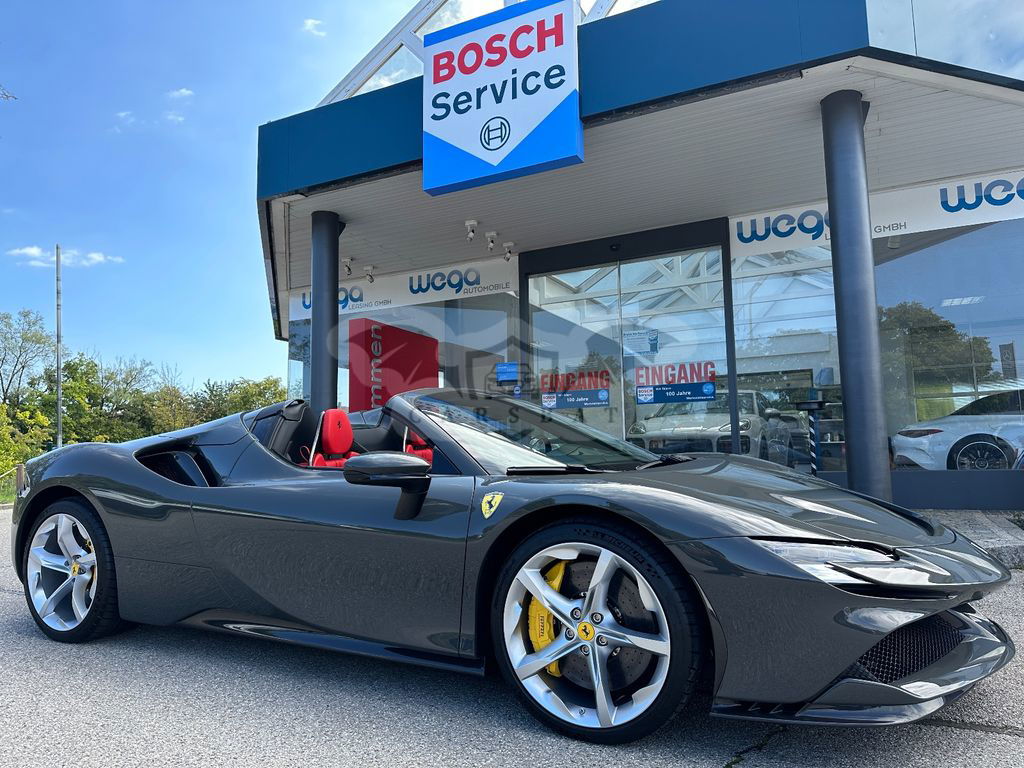 Ferrari SF90 2024