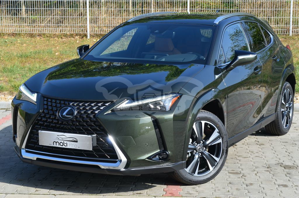 Lexus UX 2024
