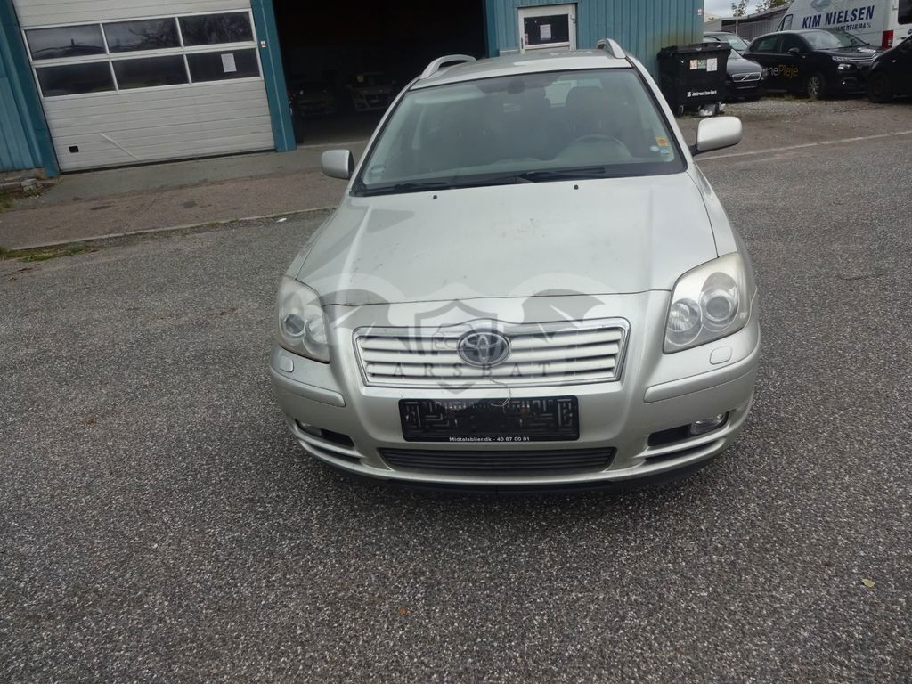 Toyota Avensis 2004