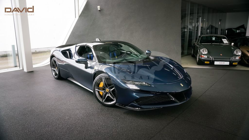 Ferrari SF90 2023
