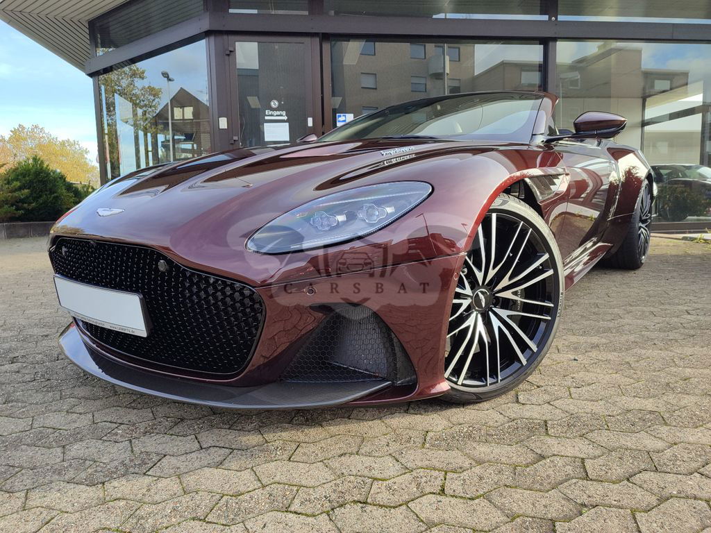 Aston Martin DBS 2019
