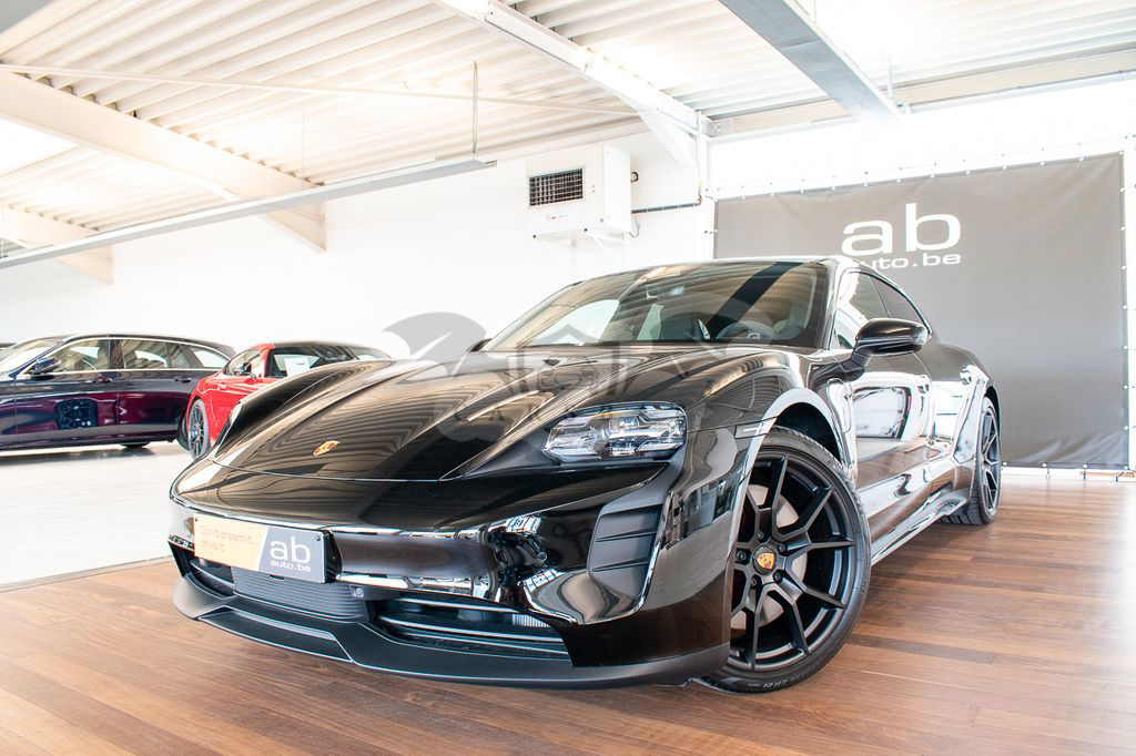 Porsche Taycan 2023