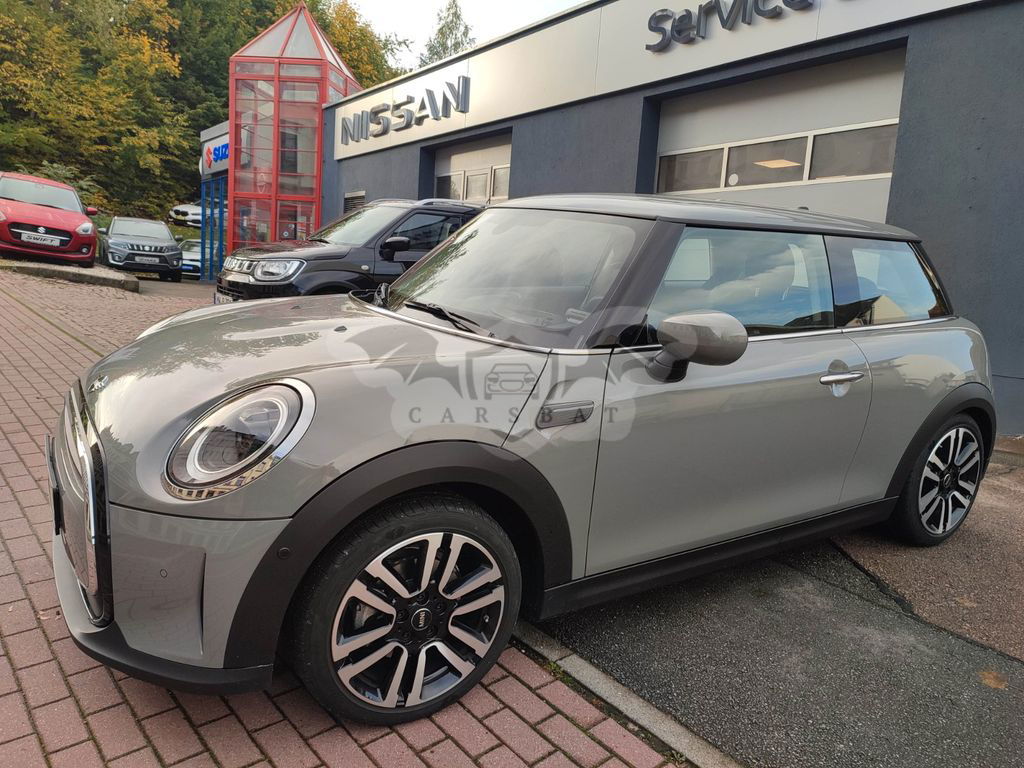 Mini One 2022