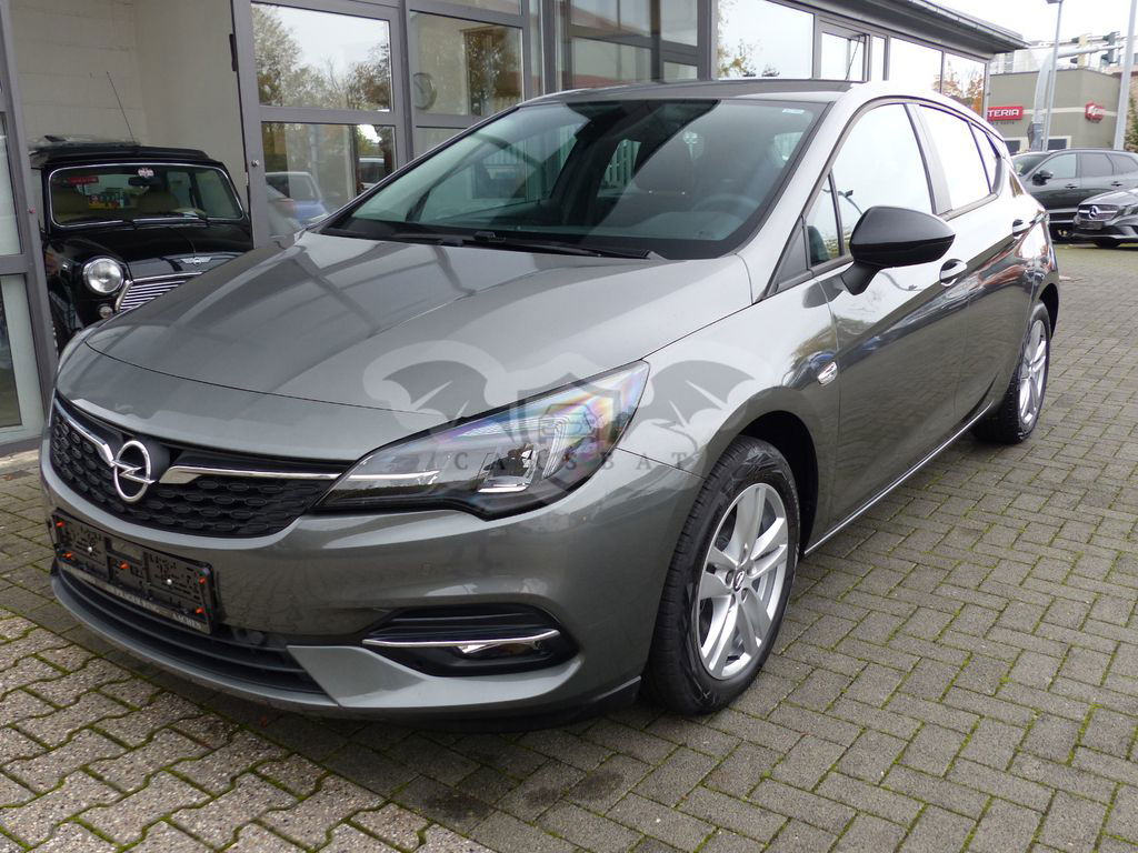 Opel Astra 2021