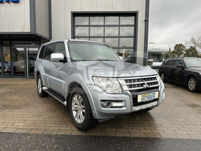 Mitsubishi Pajero 2015