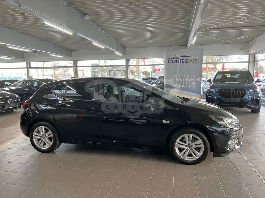 Opel Astra 2021
