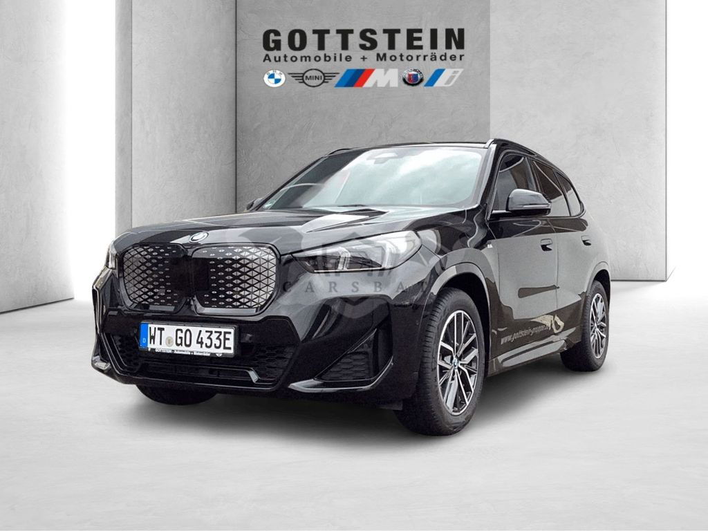 BMW iX1 2024