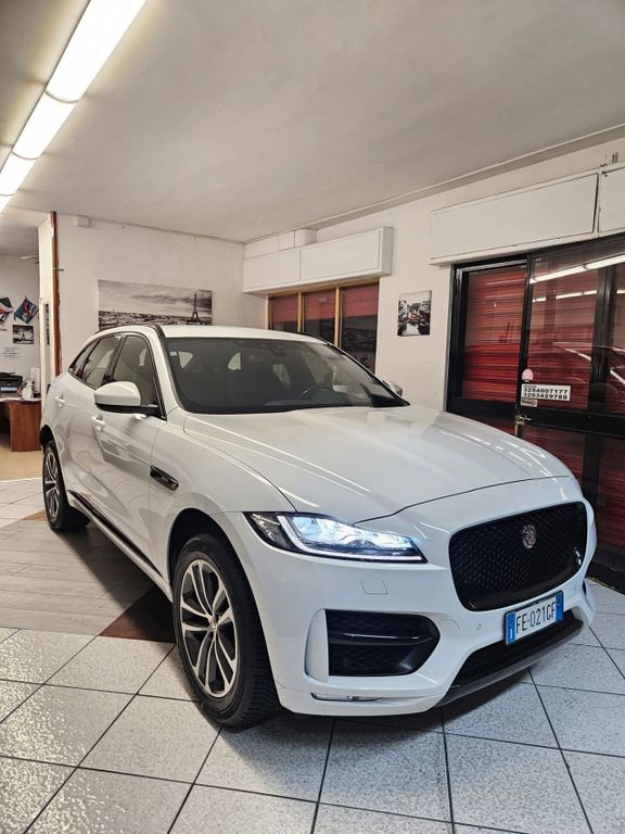 Jaguar F-Pace 2016