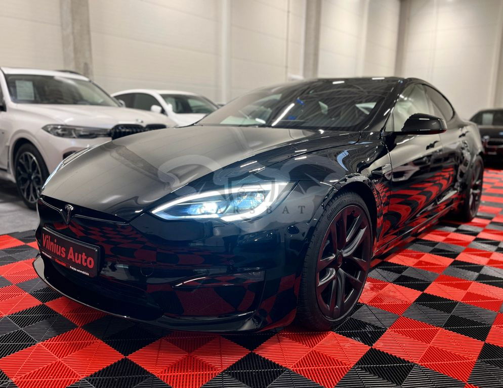 Tesla Model S 2021