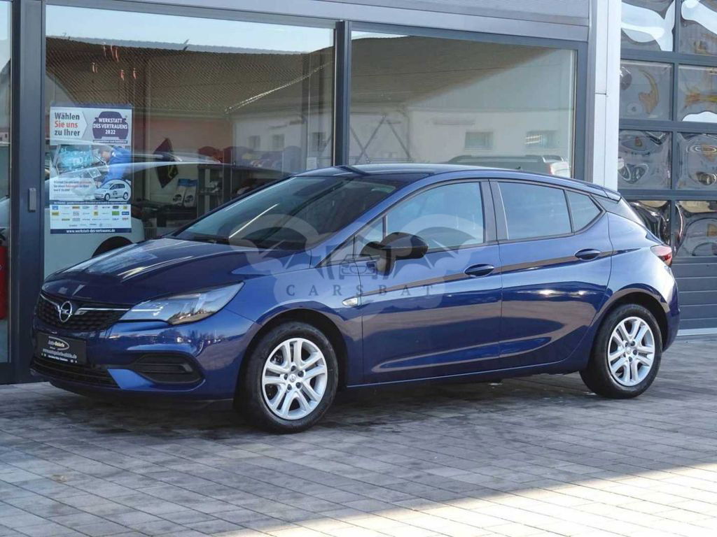 Opel Astra 2021