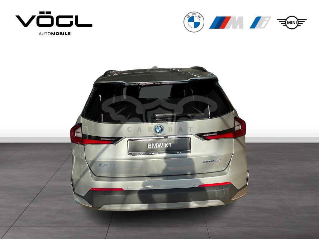 BMW iX1 2023