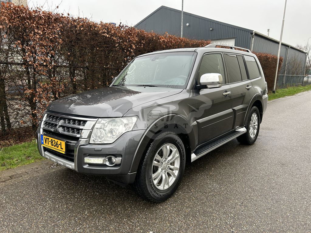 Mitsubishi Pajero 2016
