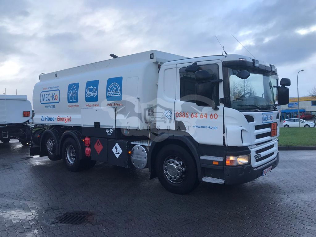 Scania P-series 2011