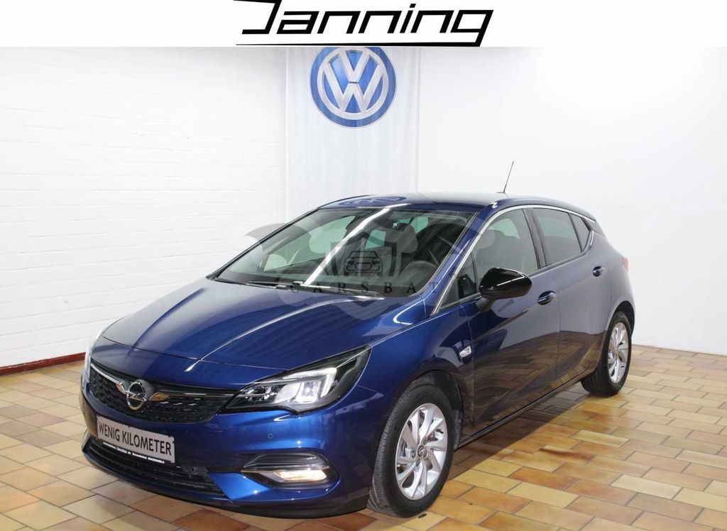 Opel Astra 2021