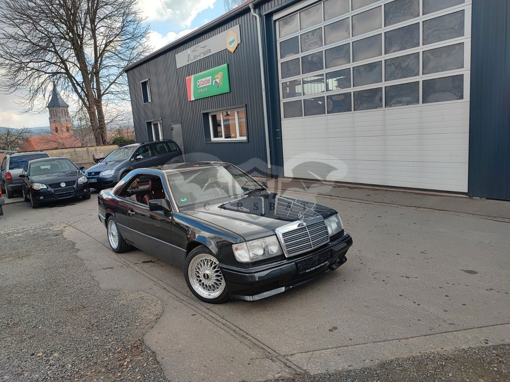 Mercedes-Benz CE 300 1988