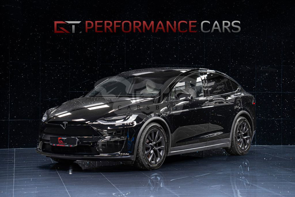 Tesla Model X 2022