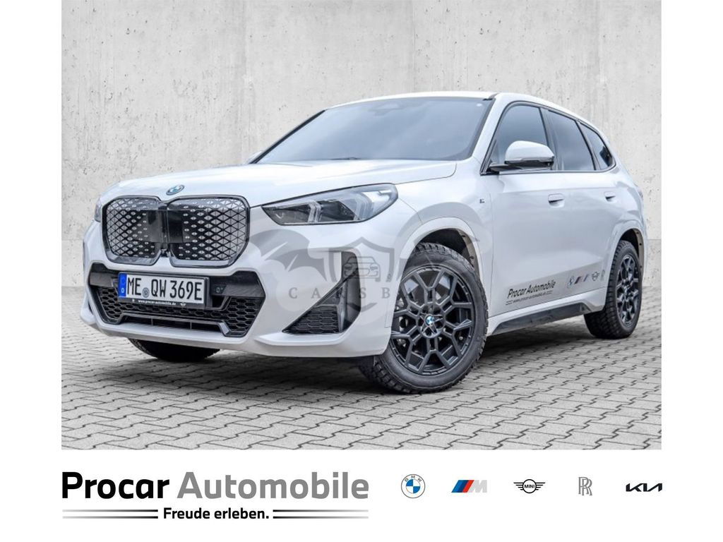 BMW iX1 2023