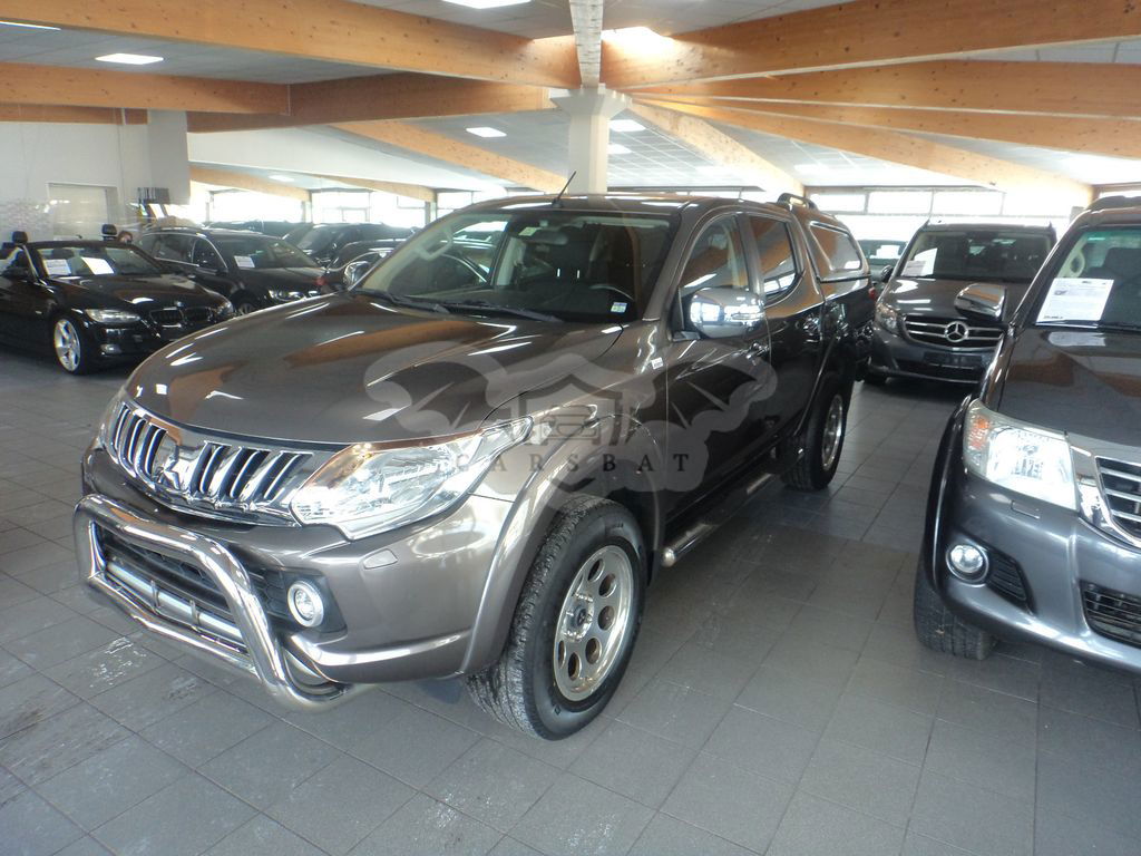 Mitsubishi L200 2015