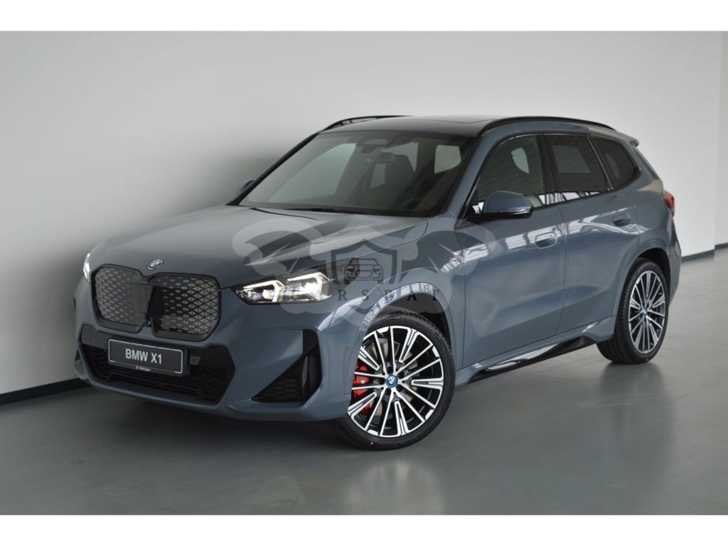 BMW iX1 2023