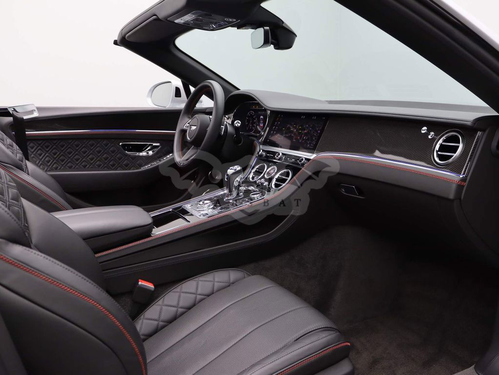 Bentley Continental 2022