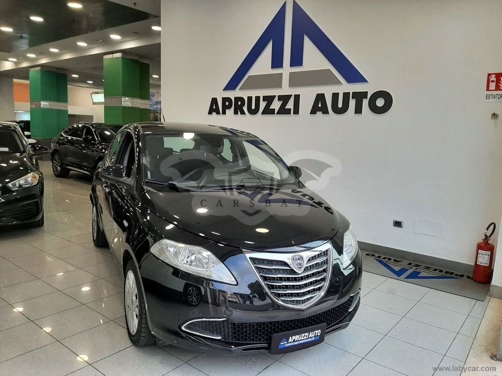 Lancia Ypsilon 2011