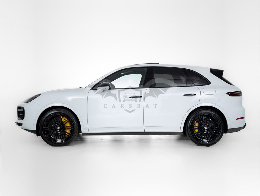 Porsche Cayenne 2021