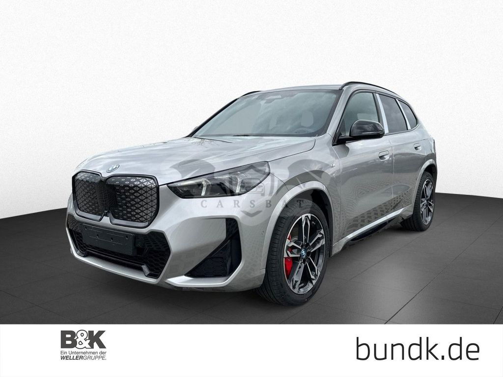 BMW iX1 2024