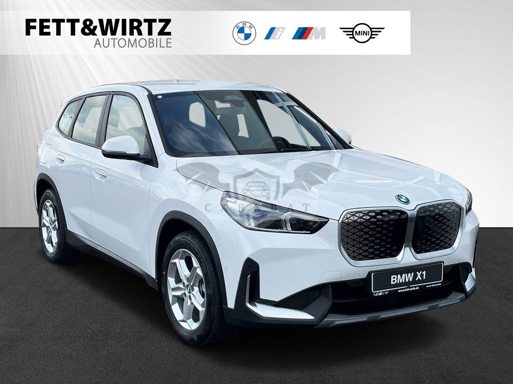 BMW iX1 2024