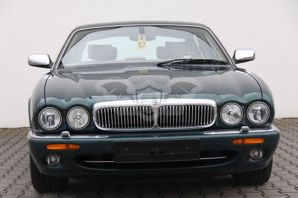 Jaguar Daimler 2002
