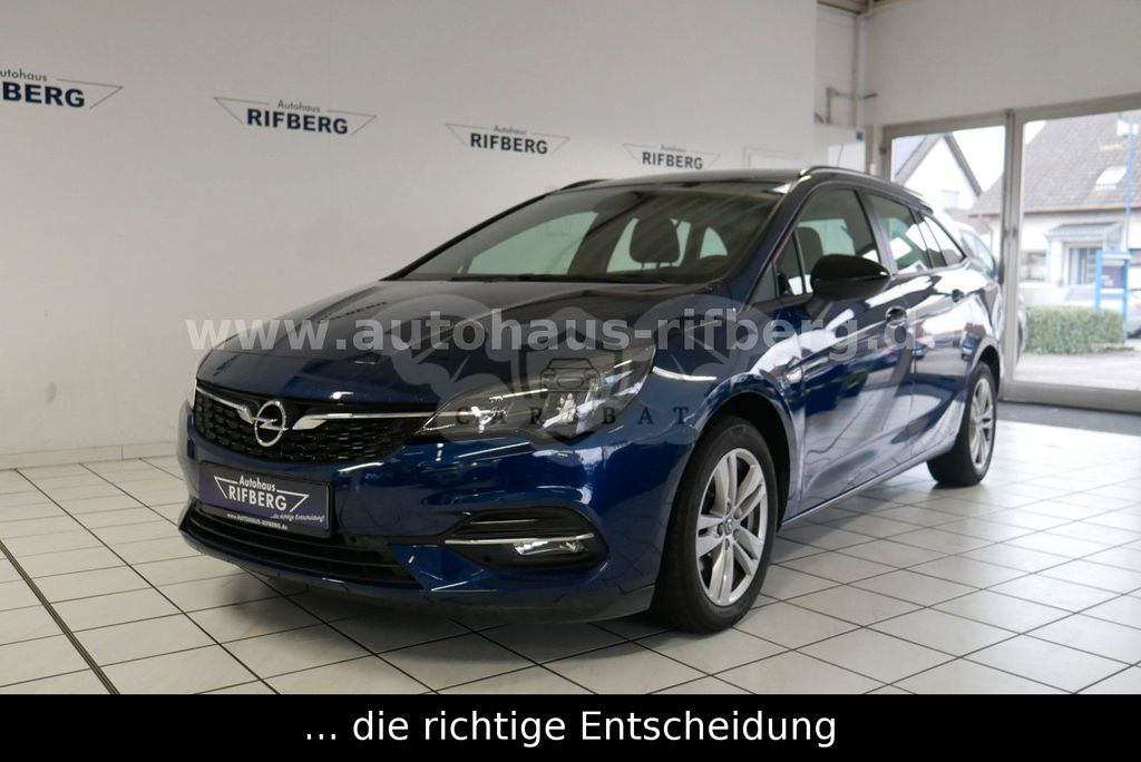 Opel Astra 2021