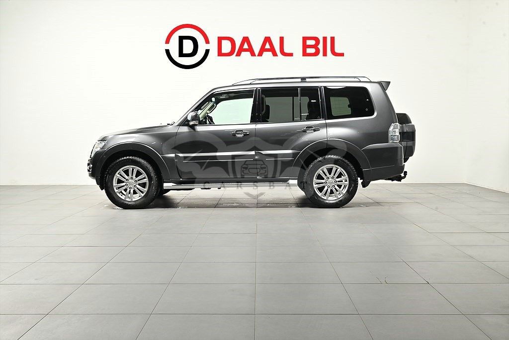 Mitsubishi Pajero 2017