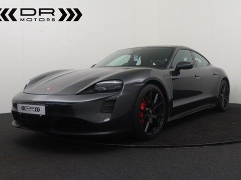 Porsche Taycan 2023