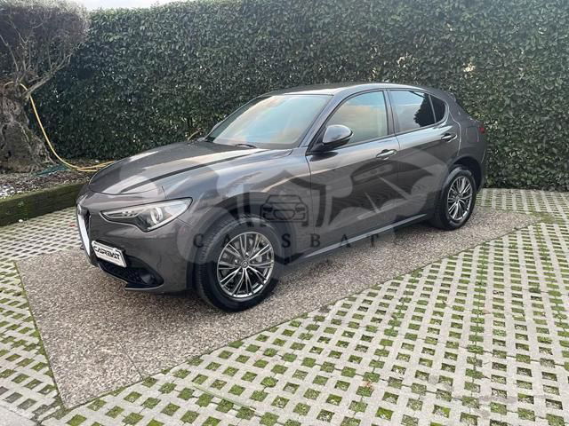 Alfa Romeo Stelvio 2017